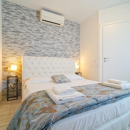 Langolo Di Laura Borgo Roma Destiny Home 3 Verona Exteriör bild