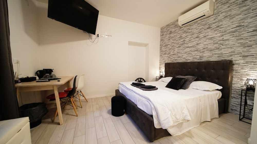 Langolo Di Laura Borgo Roma Destiny Home 3 Verona Rum bild